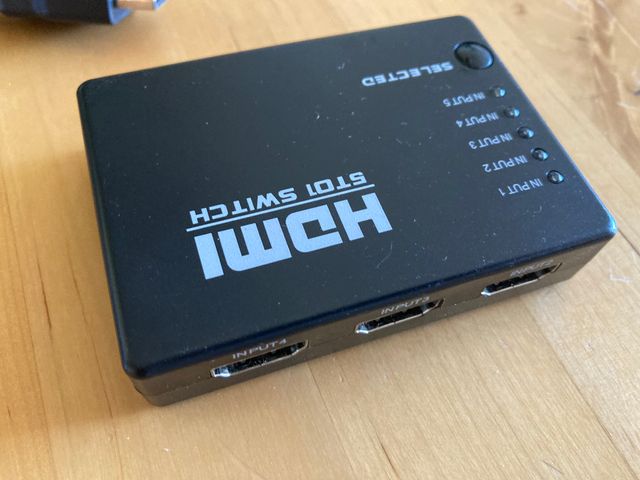 Switch HDMI 5 porte con telecomando+cavo