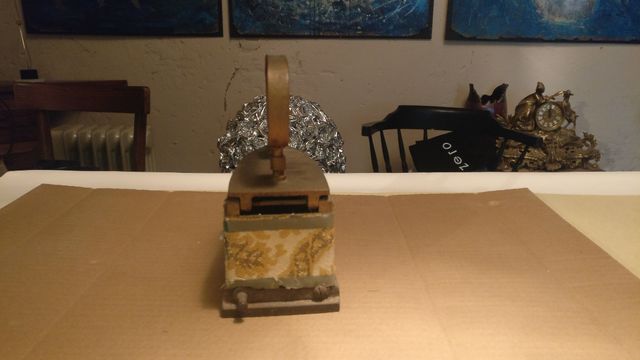 Plancha siglo XIX de carbón, hierro fundido.