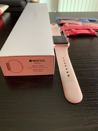 Apple Watch series 1 caja 38 mm oro rosa de segunda mano por 95 EUR en  Alcobendas en WALLAPOP