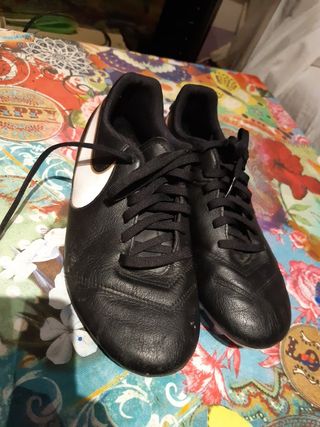 Zapatos pupos de segunda mano por 8 EUR en Galapagar en WALLAPOP