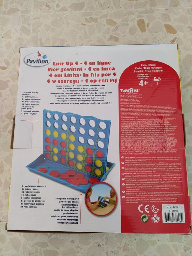 Juego cuatro en rayas.