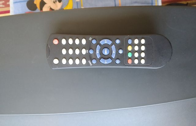 Televisor marca Medion 21 pulgadas