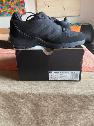 Adidas Terrex 38\\'5 de segunda mano por 30 EUR en Estepona en WALLAPOP