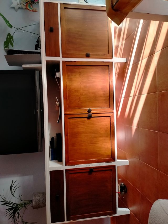 Mueble aparador de segunda mano por 400 € en Sevilla en WALLAPOP