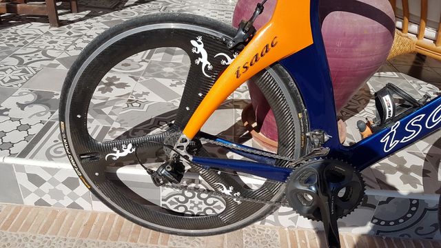 Cama juvenil con mesita