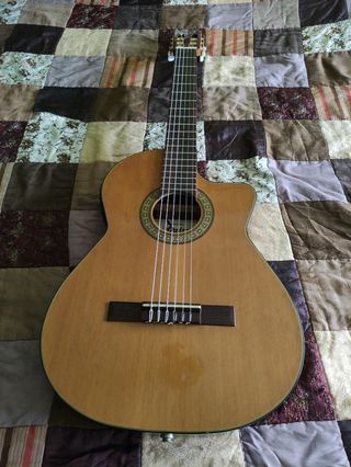 Guitarras segunda mano en Cambre en WALLAPOP