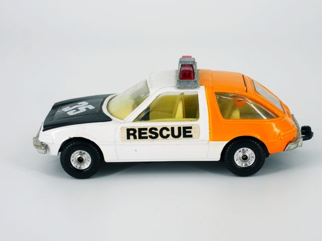 Coche miniatura CORGI AMC  PACER  escala 1/36 dabe