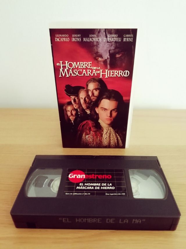EL HOMBRE DE LA MÁSCARA DE HIERRO