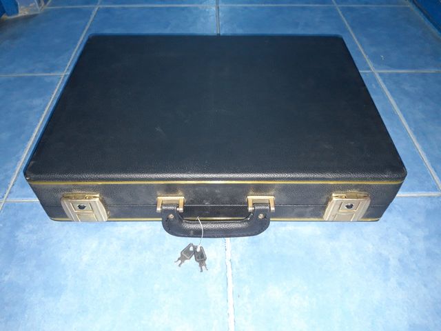 ⭐ Valigetta con 2 chiavi 🎁