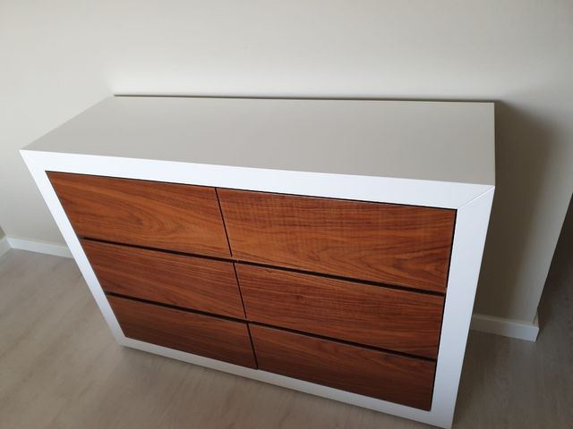 Cómoda dormitorio de segunda mano por 190 € en Zaragoza en WALLAPOP