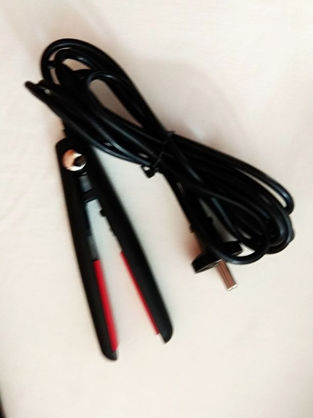 PIASTRA PER CAPELLI DA VIAGGIO