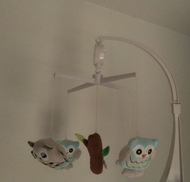 Móvil musical para cuna