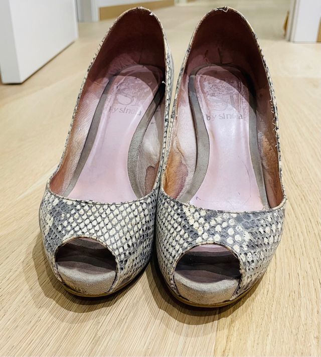 Zapatos imitación serpiente