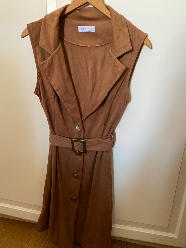 Vestido abotonado Camel