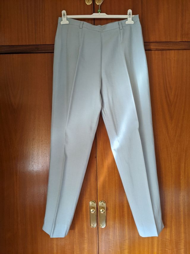Traje de chaqueta y pantalon
