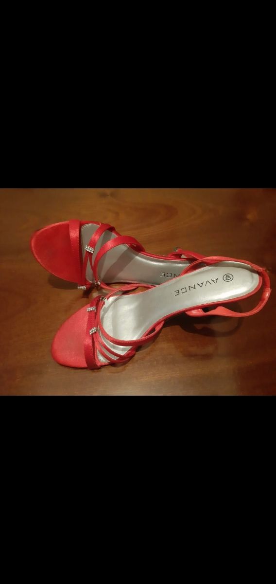 Sandalias rojas