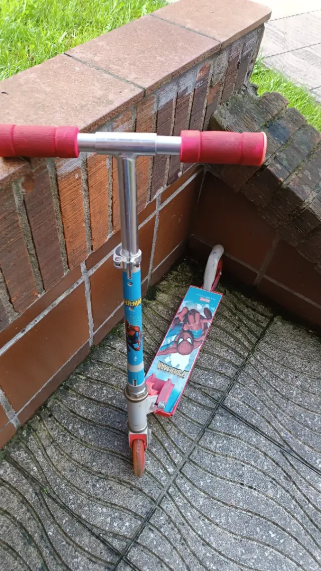 Monopattino Spiderman