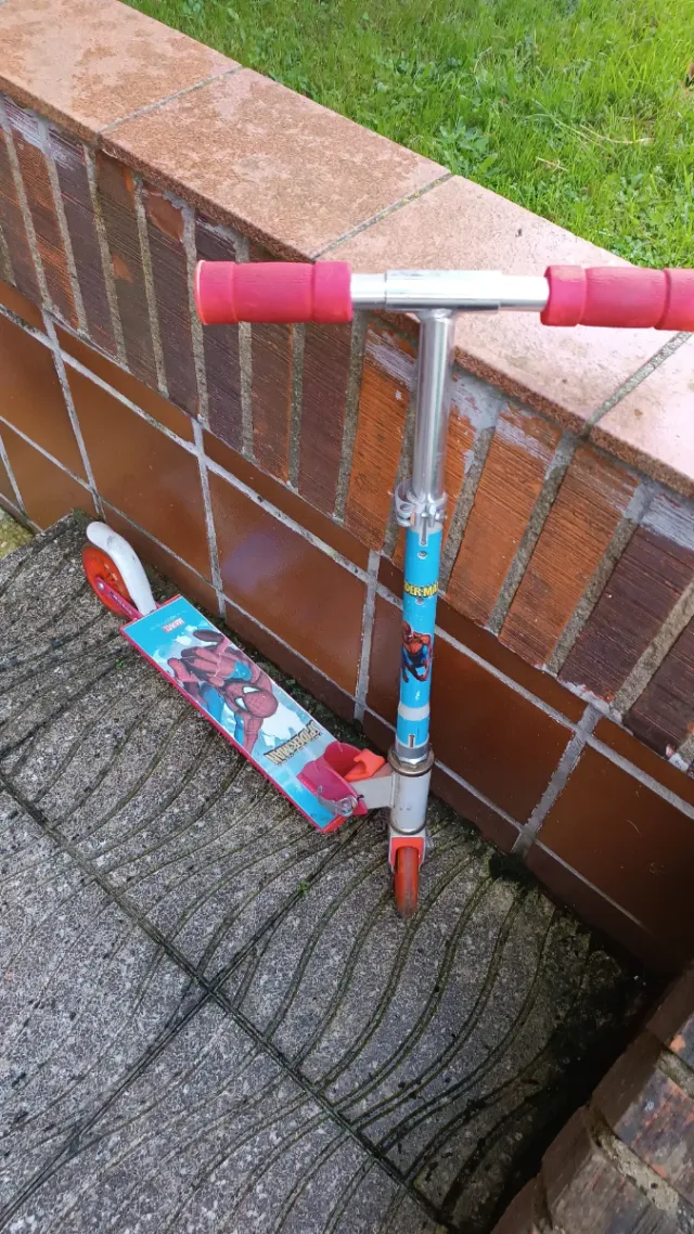 Monopattino Spiderman