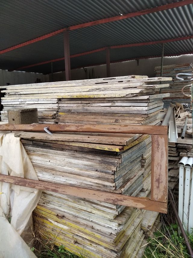 tableros de encofrado de segunda mano por 1.600 EUR en Huércal de
