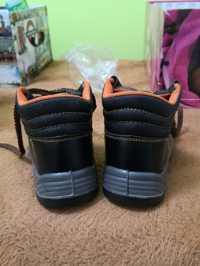 botas punta acero nuevas n°37