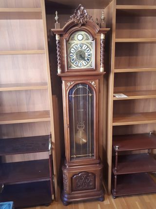 Reloj de pie de segunda mano en WALLAPOP