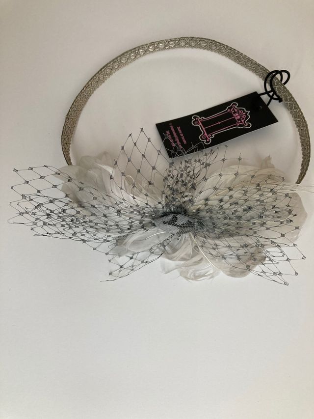 Tocado, Marca El Ropero de Pi, Nuevo