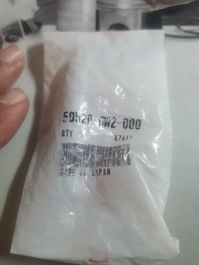 Muelles y tornillos Caballete Honda SH 125