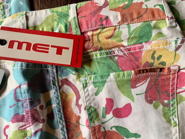 Vaqueros MET reversibles Nuevos T. 31