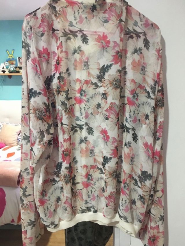 Chaqueta estampado floral nueva