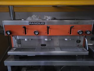Cafetera industrial marca Rancilio de segunda mano por 525 EUR en  Fuenlabrada en WALLAPOP