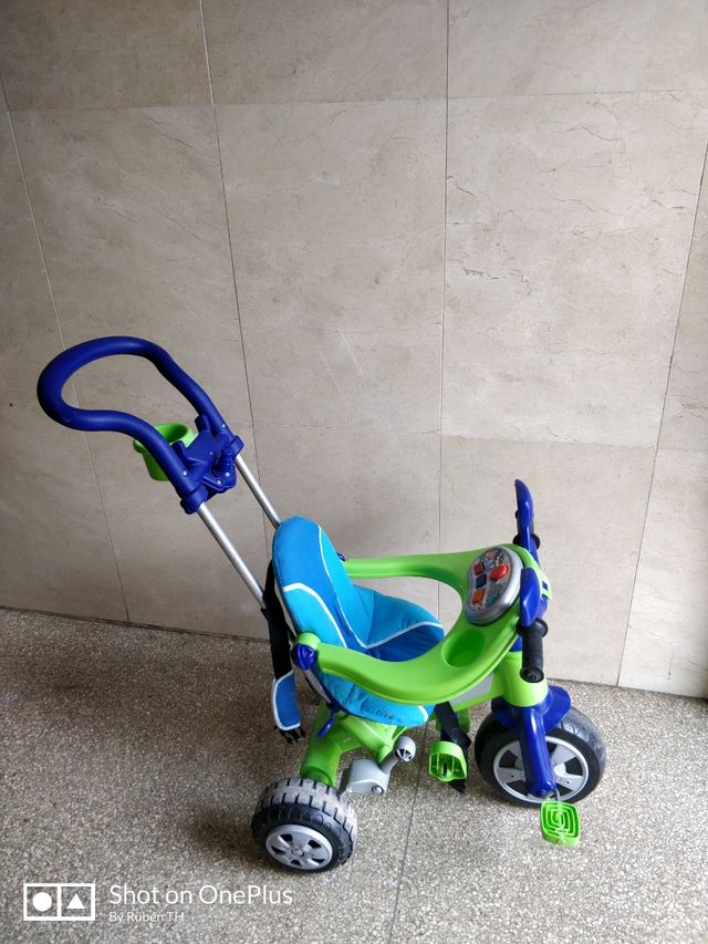 triciclo musical niño