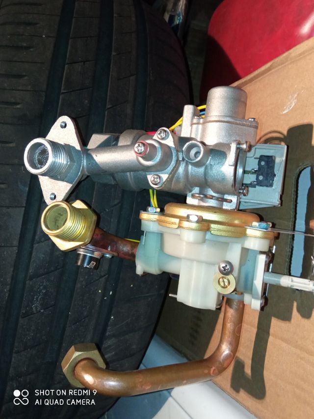 válvula de agua y gas