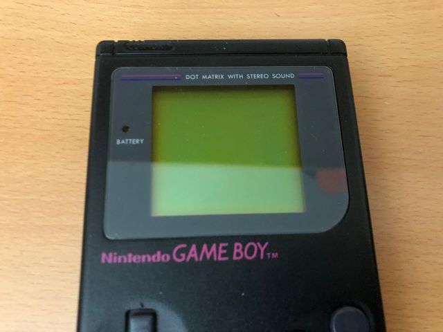 Game Boy Play it Loud