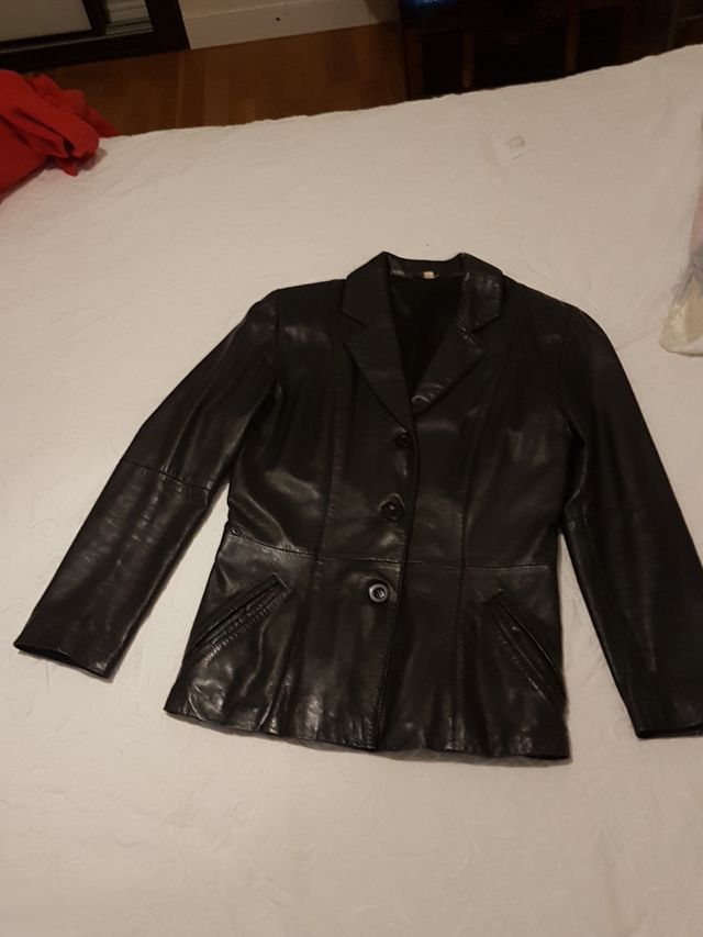 Americana de piel auténtica