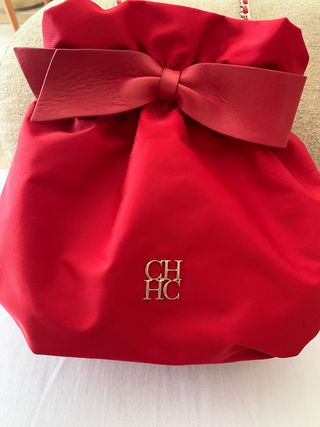 Bolso de tela de Carolina Herrera de segunda mano por 40 EUR en Granada en  WALLAPOP