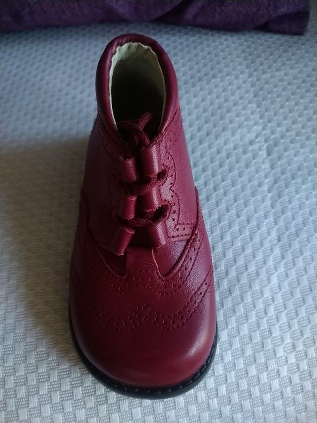 Zapatos ingleses de piel granates t-20
