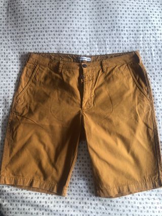 Pantalón corto Primark hombre de segunda mano por 5 EUR en El Regato en  WALLAPOP