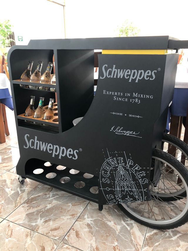 Carrito de bebidas y cocteles de segunda mano por 300 € en Badia Blava