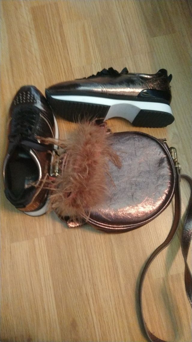 zapatillas y bolso gioseppo