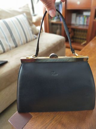 Precioso Bolso vintage piel negro de segunda mano por 24 EUR en A Coruña en  WALLAPOP