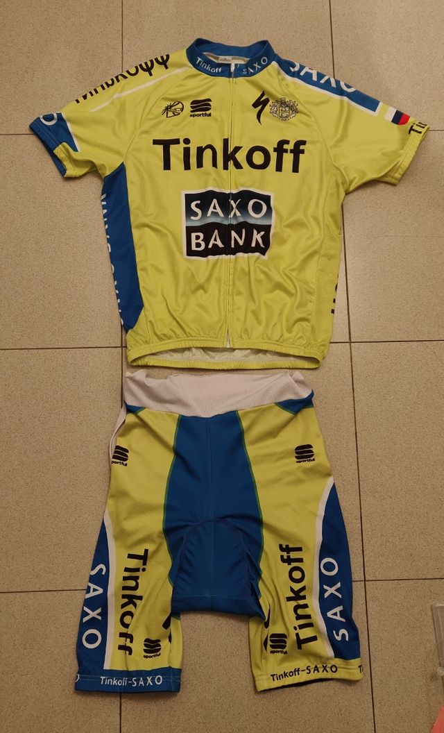 Tinkoff Saxo equipacion de ciclismo como nuevo