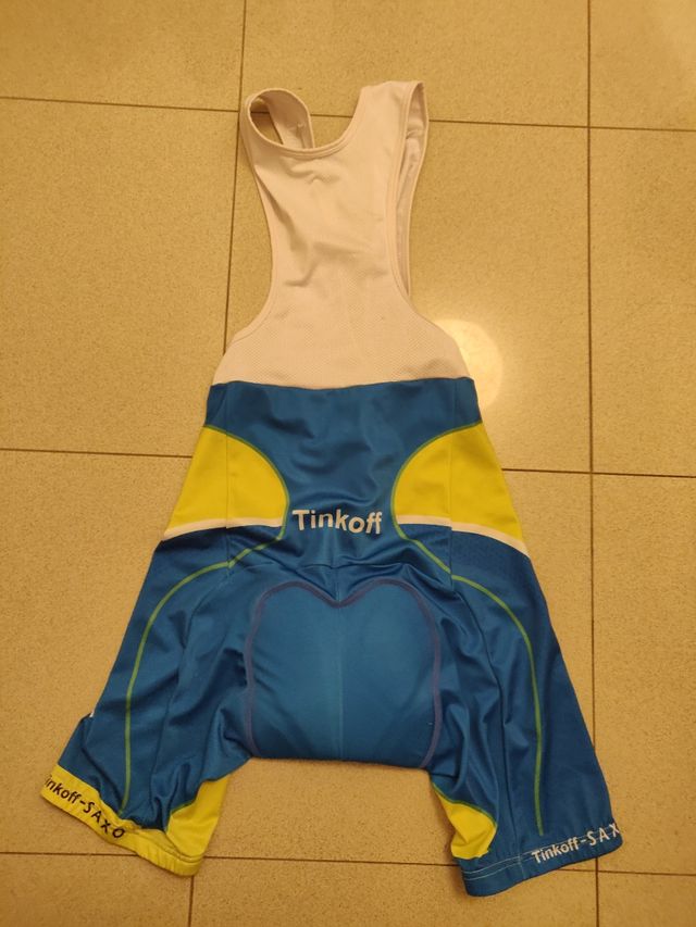 Tinkoff Saxo equipacion de ciclismo como nuevo