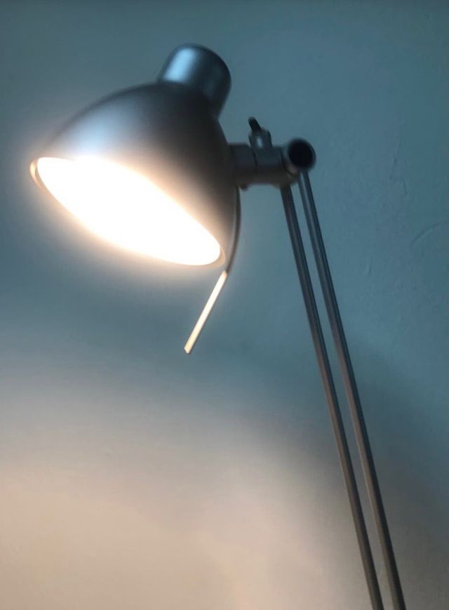 Flexi Ikea plateado sobremesa