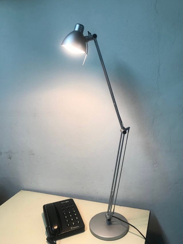 Flexi Ikea plateado sobremesa