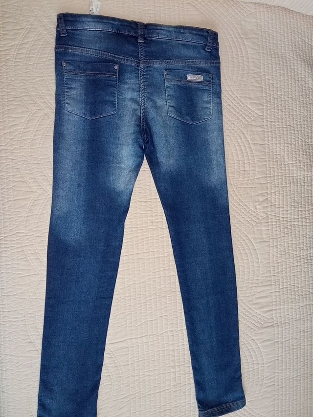 Vaquero niña talla 14.