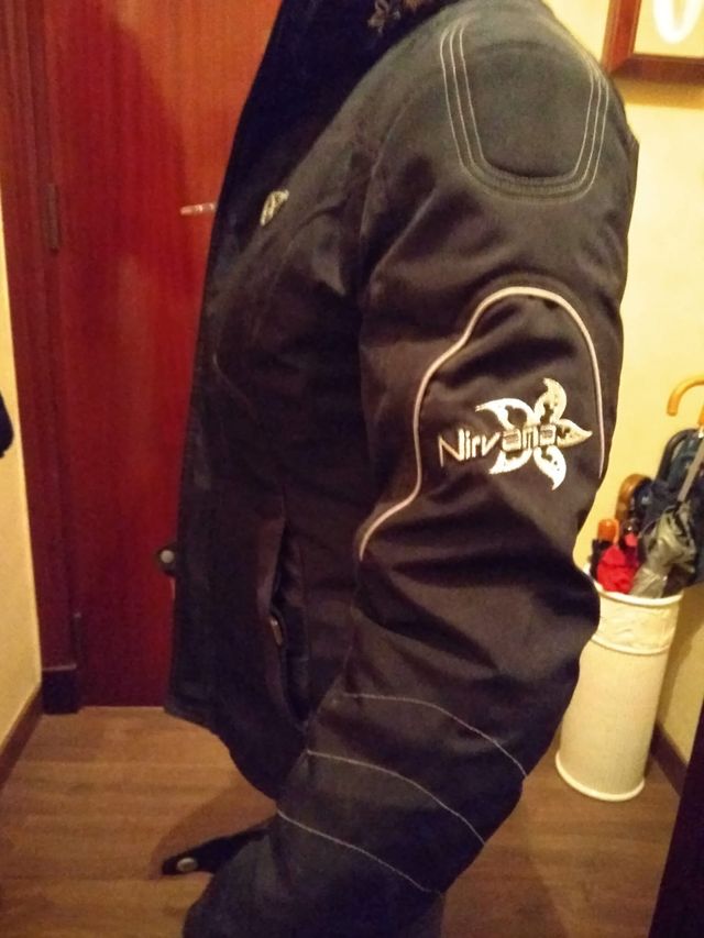 Chaqueta motera