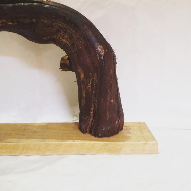 Lámpara escultura rama vid