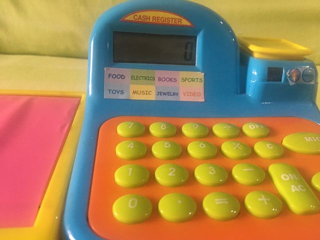 Caja registradora niños