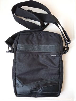 Bolsa Bandolera Newfeel (unisex) de segunda mano por 10 EUR en Madrid en  WALLAPOP