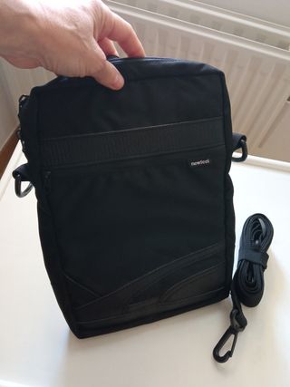 Bolsa Bandolera Newfeel (unisex) de segunda mano por 10 EUR en Madrid en  WALLAPOP